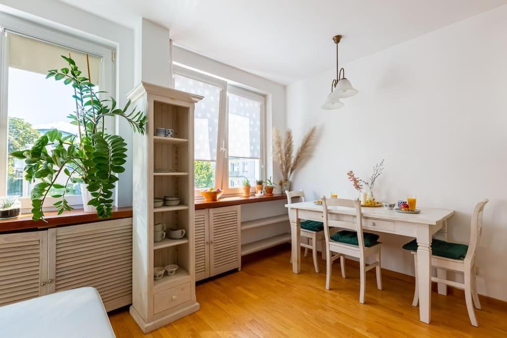 Cozy, Bright, Comfy Studio Next To The Old Town. Apartment วอร์ซอ ภายนอก รูปภาพ